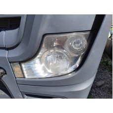 Б/у Фара (ліва, права) Mercedes Actros MP4 (Euro 6) Мерседес Актрос мп4 (Євро 6)  A 9608200239, A 9608200339