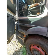 Б/у Ступенька (в зборі) Mercedes Actros MP4 (Euro 6) Мерседес Актрос мп4 (Євро 6)