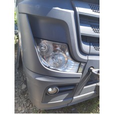 Б/у Кут бампера лівий/правий з шахтою під фару та туманку в зборі Mercedes Actros MP4 (Euro 6) Мерседес Актрос мп4 (Євро 6) 